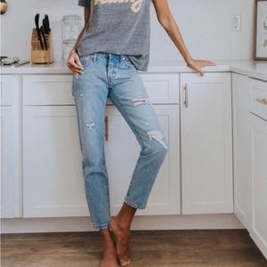 Levi’s 501 Button fly Jeans size 25